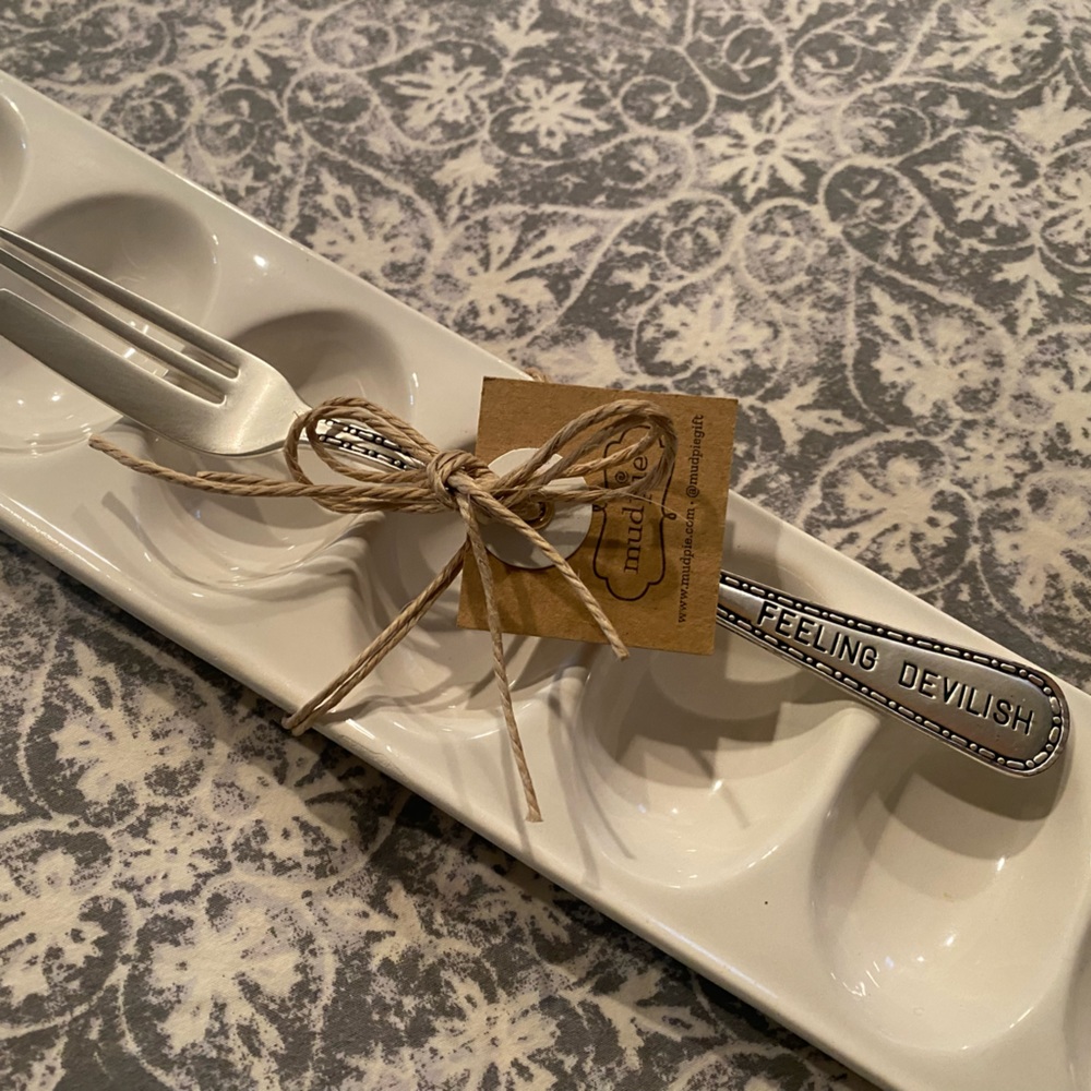 BNWT Mud Pie Ceramic Deviled Egg Serving Plate/Tray